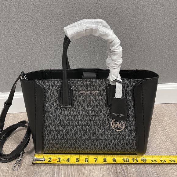 Michael Kors Kali medium satchel - Picture 3 of 11
